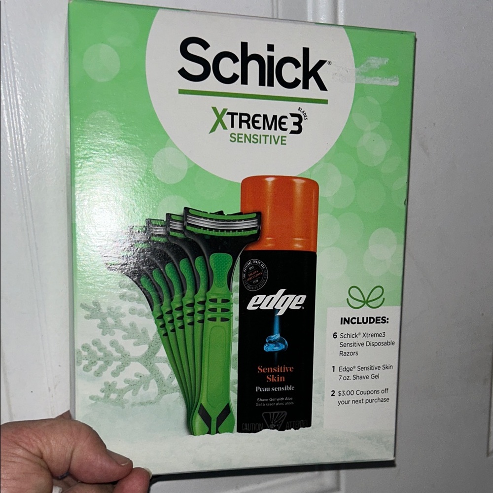 Schick Xtreme3 Sensitive Razors with Edge Shave Gel